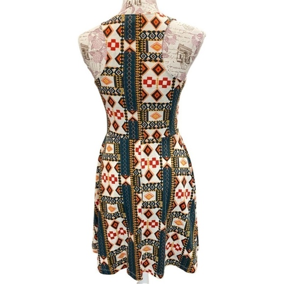 H & M Aztec Print Fit & Flare Sleeveless Racerback Dress Size Small - Picture 4 of 9